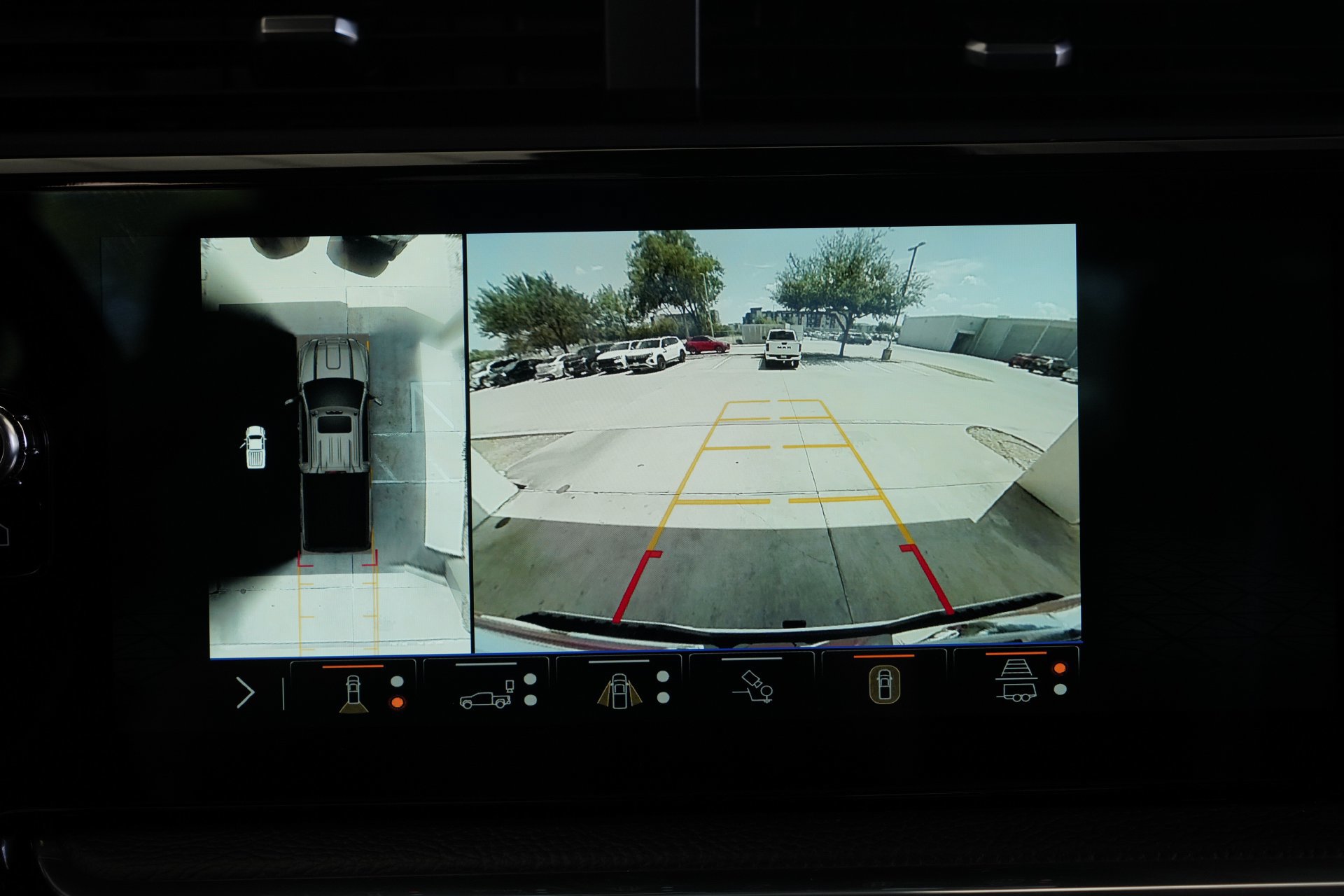 Used 2024 GMC Sierra 2500 Denali w/ Denali Reserve Package AWD/4WD image 17