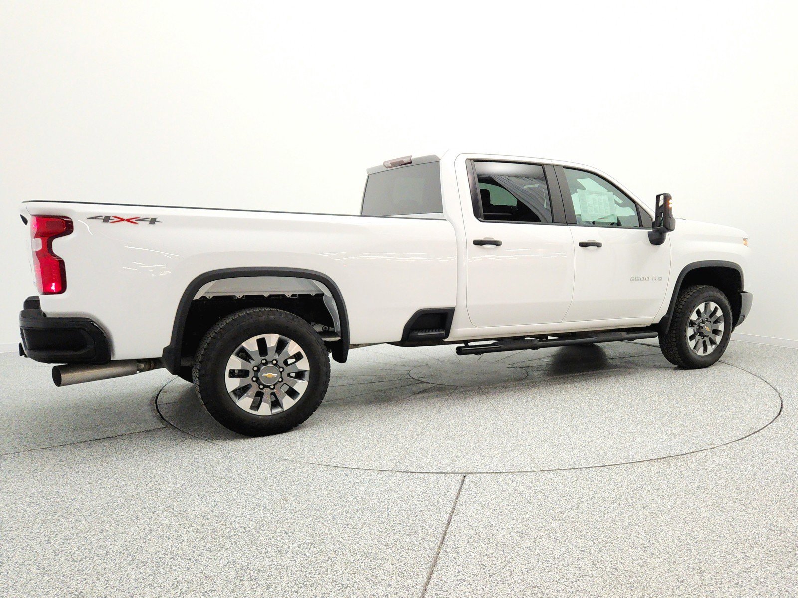 Used 2025 Chevrolet Silverado 2500 Custom w/ Custom Value Package AWD/4WD image 5