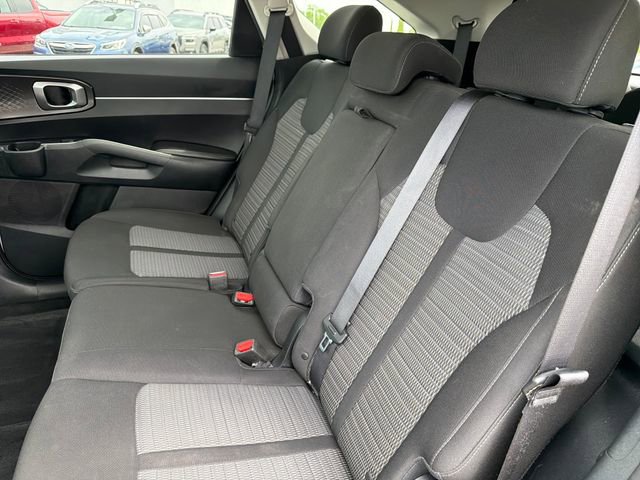Used 2022 Kia Sorento LX AWD/4WD image 19
