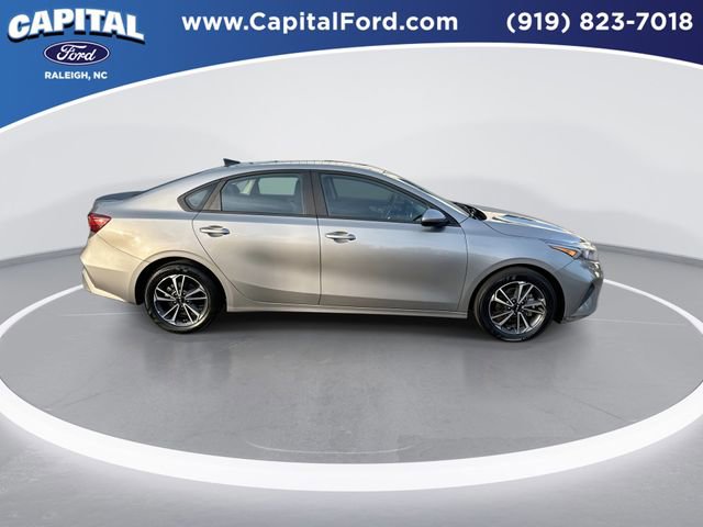 Used 2024 Kia Forte LXS image 9