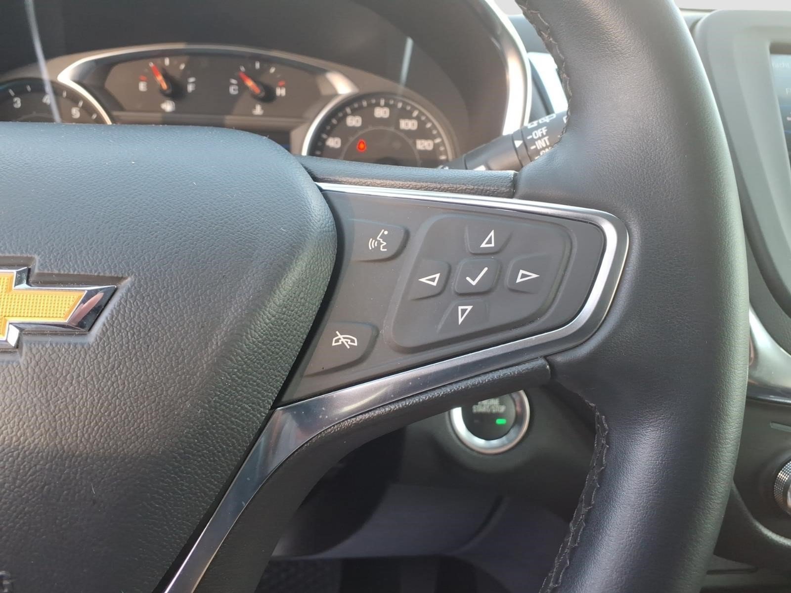 Used 2024 Chevrolet Equinox LT w/ LPO, Floor Liner Package AWD/4WD image 22