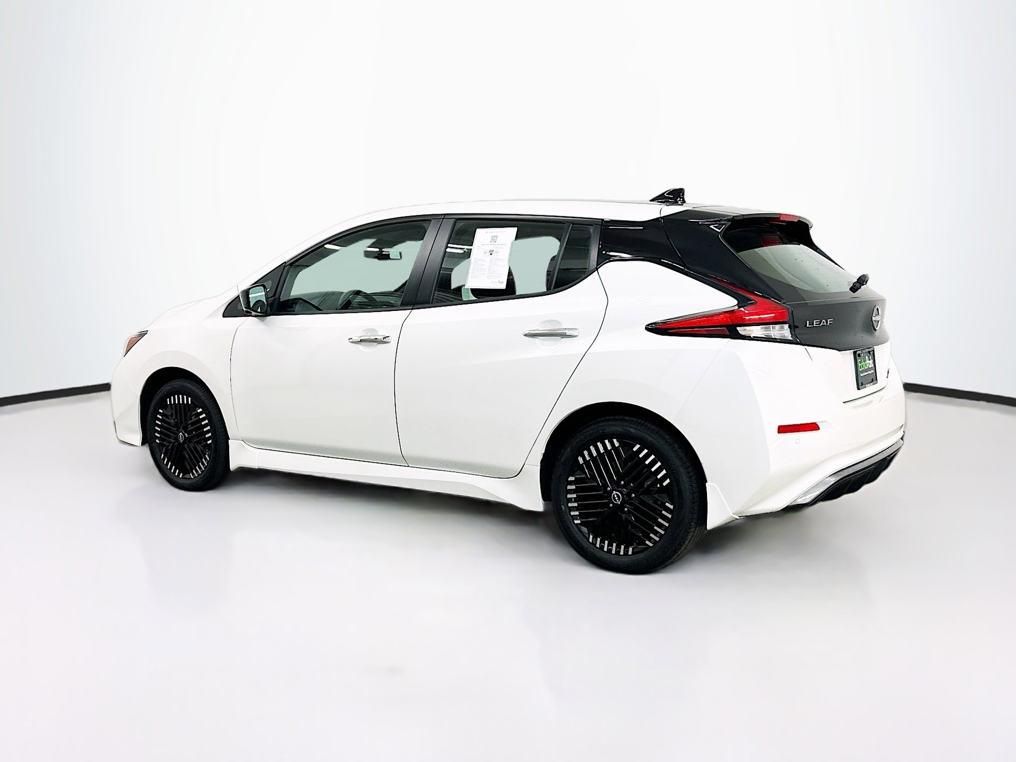 Used 2024 Nissan Leaf SV Plus FWD image 5