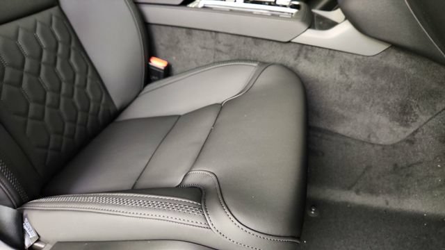 New 2026 Volvo XC90 T8 Core AWD/4WD image 36