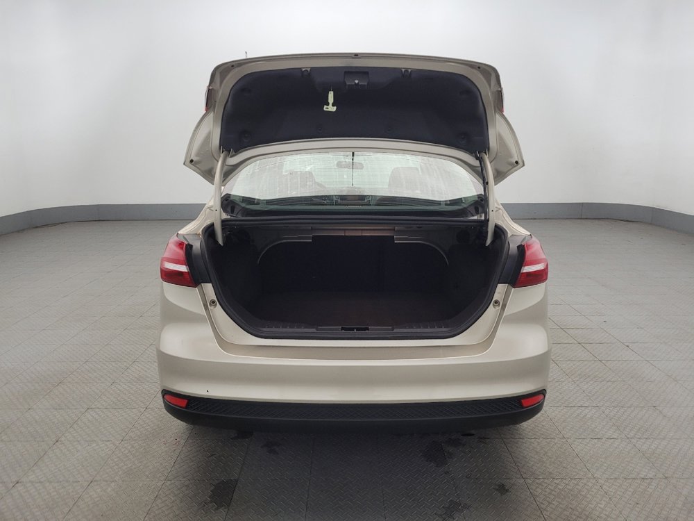 Used 2018 Ford Focus SE image 29