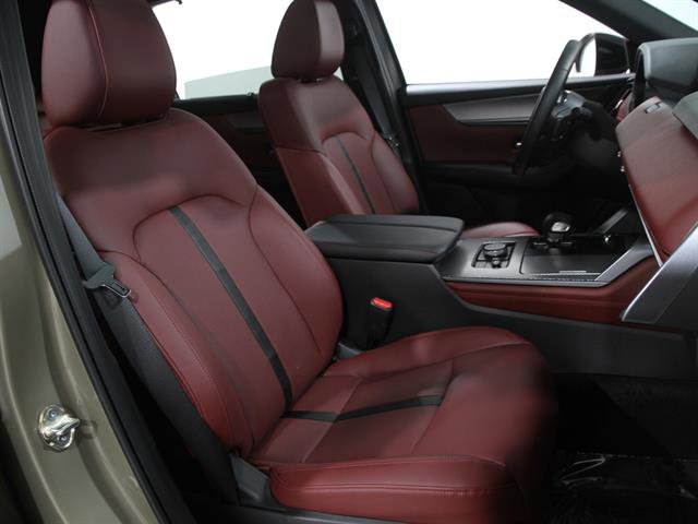 Certified 2025 MAZDA CX-70 Plug-In Hybrid w/ Premium Plus image 17