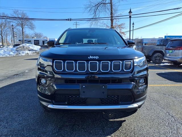 Used 2022 Jeep Compass Limited image 3