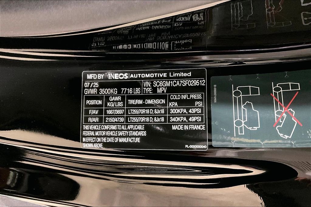 Used 2025 INEOS Grenadier Fieldmaster Edition image 19