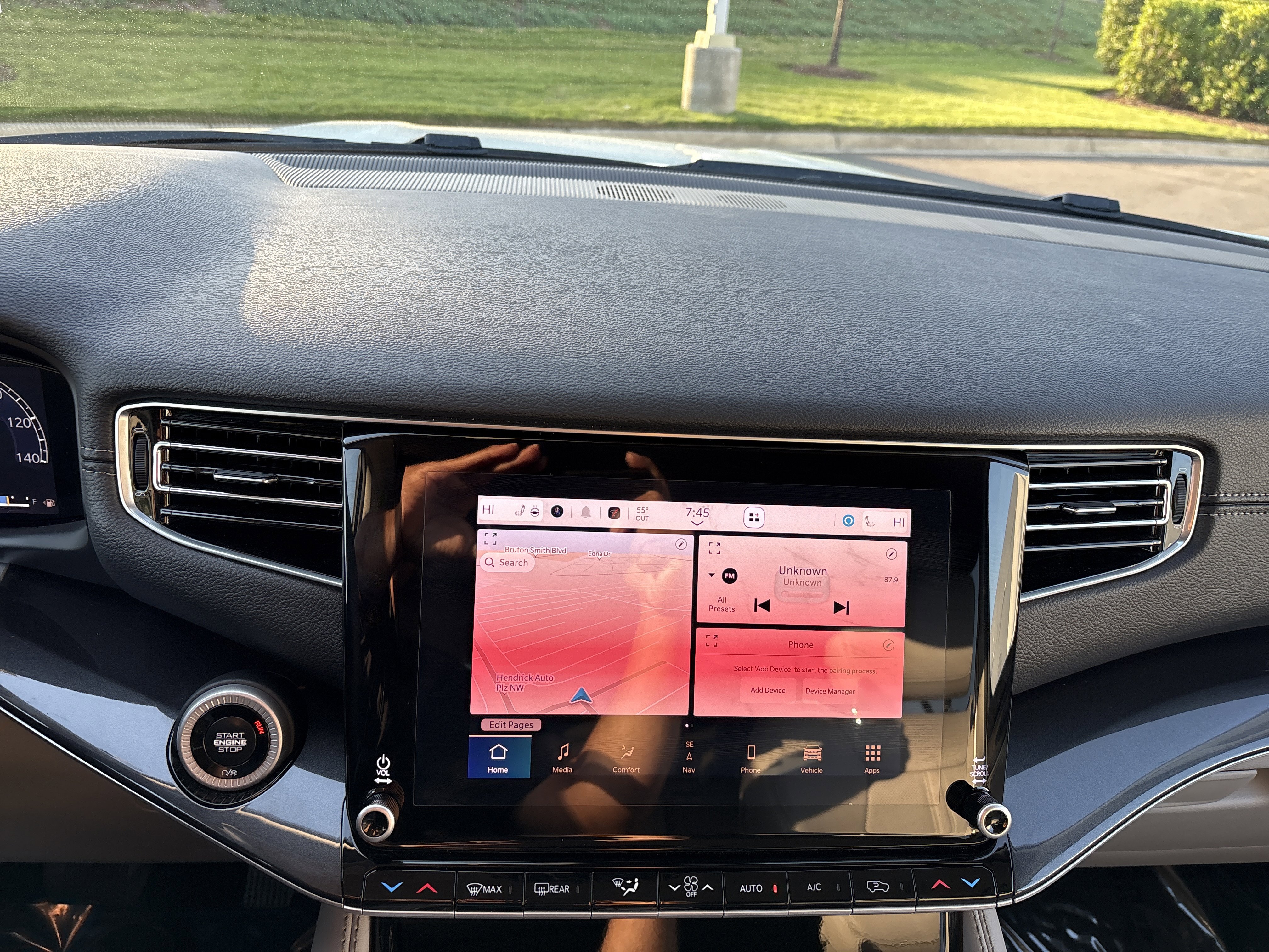 Used 2024 Jeep Wagoneer 2WD w/ Premium Group I image 28