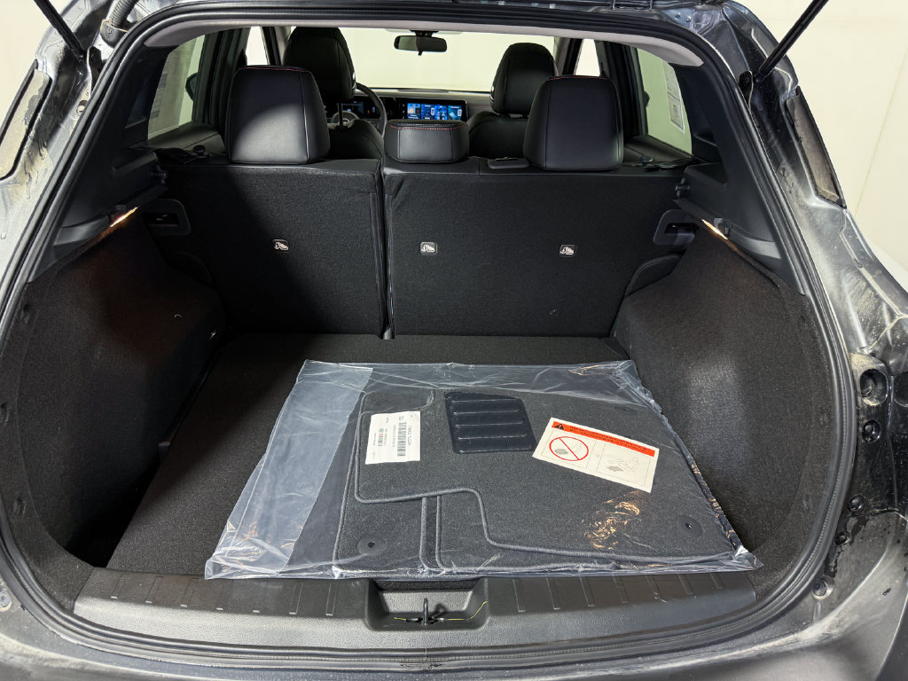 Certified 2026 Nissan Kicks SR w/ SR Premium Package FWD image 37