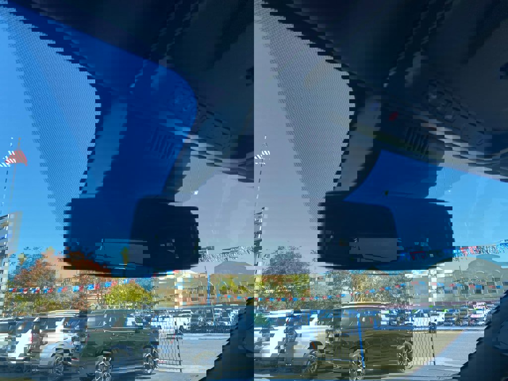 Used 2025 GMC Yukon XL Denali image 39