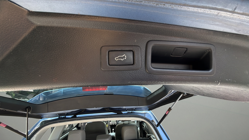 Used 2016 Subaru Forester 2.5i Limited w/ Popular Package #1 AWD/4WD image 18