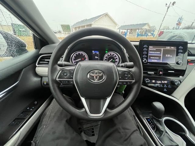 Used 2023 Toyota Camry LE image 10