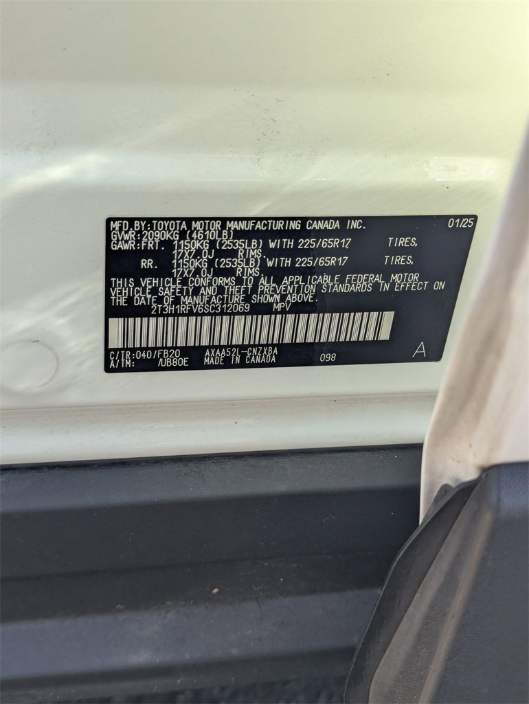 Used 2025 Toyota RAV4 LE image 32