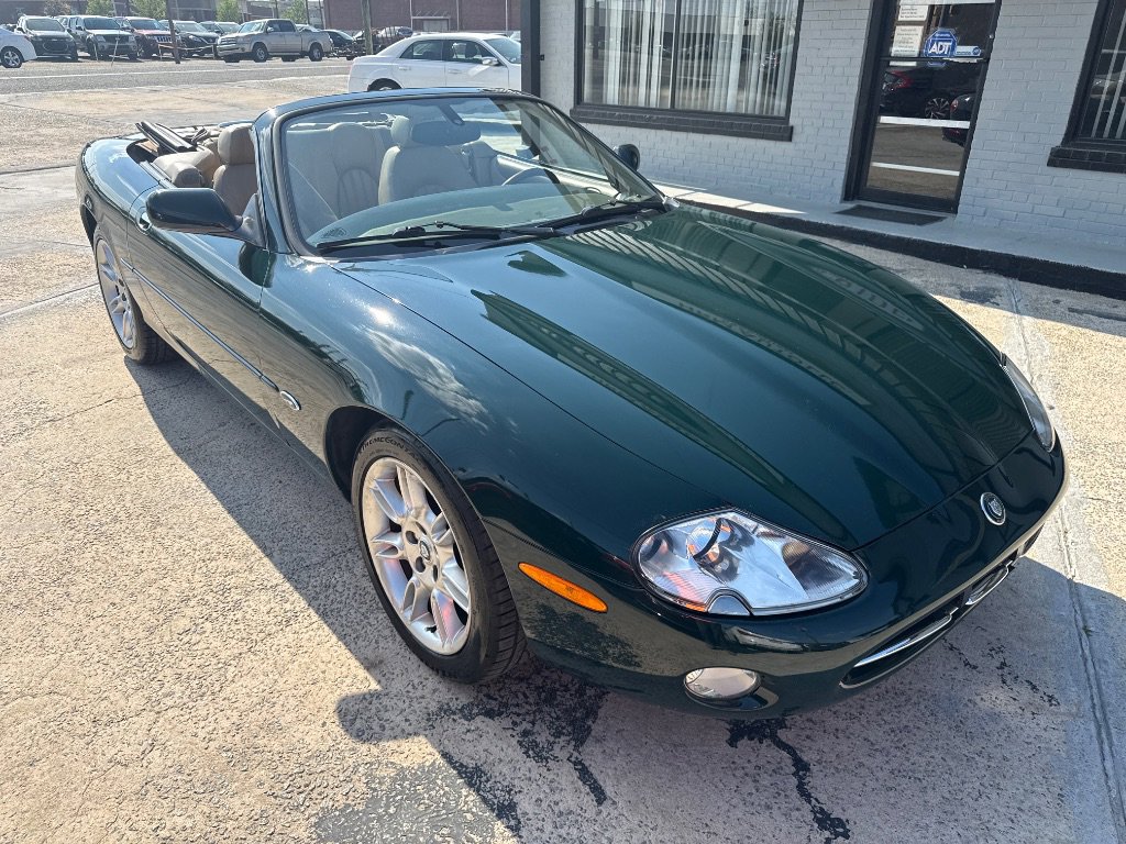 Used 2002 Jaguar XK8 Convertible image 15