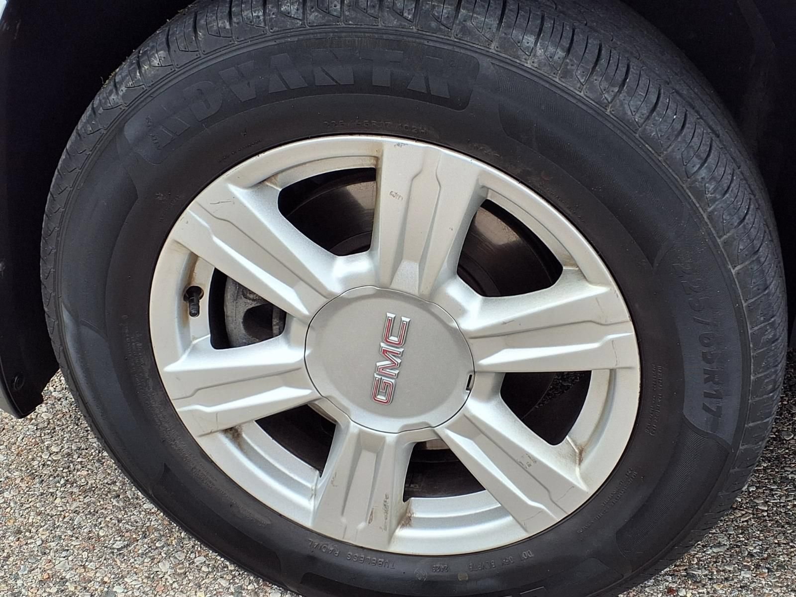 Used 2016 GMC Terrain SLE w/ Convenience Package AWD/4WD image 9