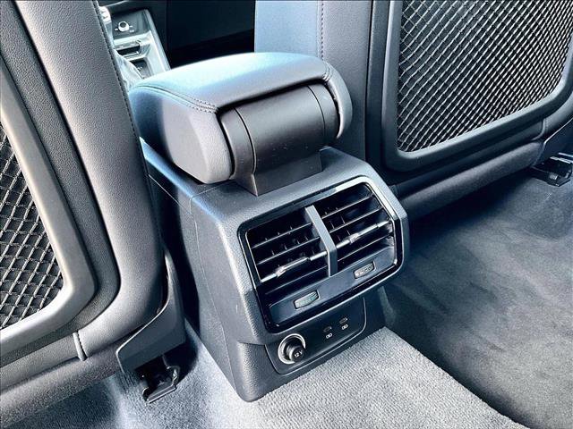 Used 2020 Audi Q3 2.0T Prestige w/ Prestige Package image 25