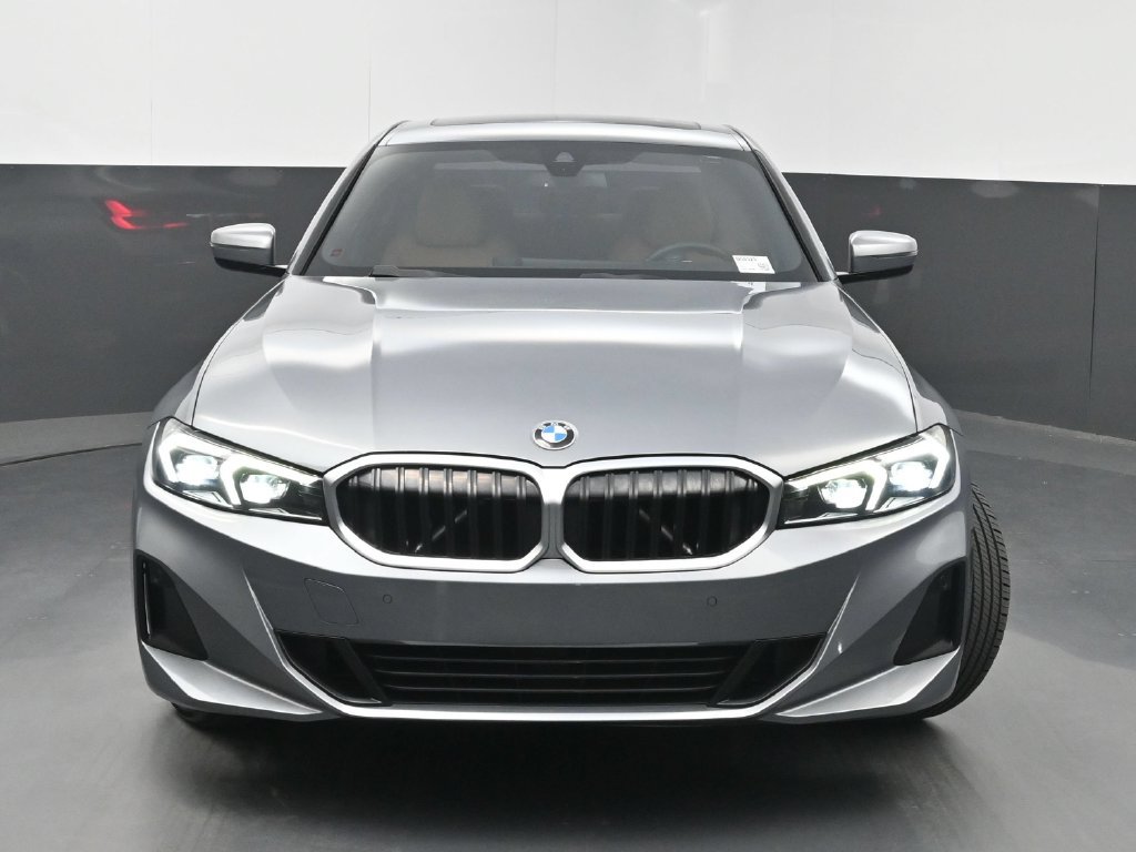 Used 2023 BMW 330i Sedan w/ Driving Assistance Package RWD image 40