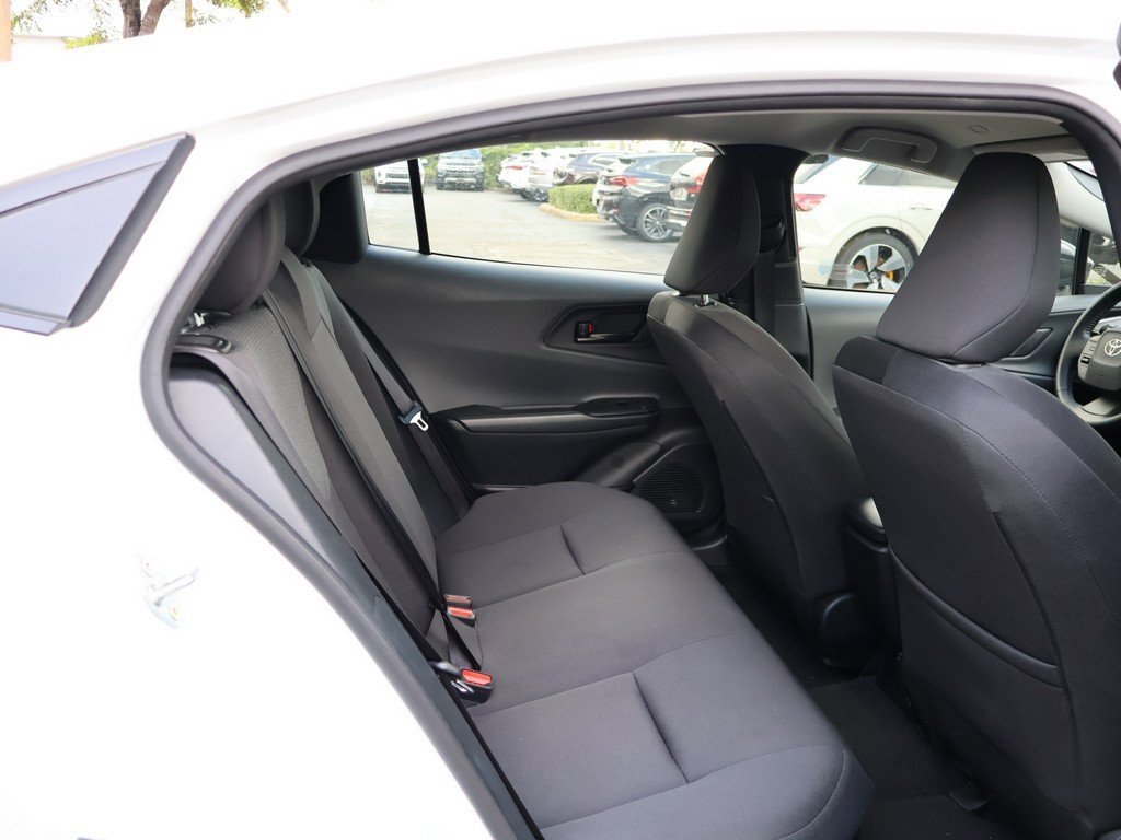 Used 2024 Toyota Prius LE image 32