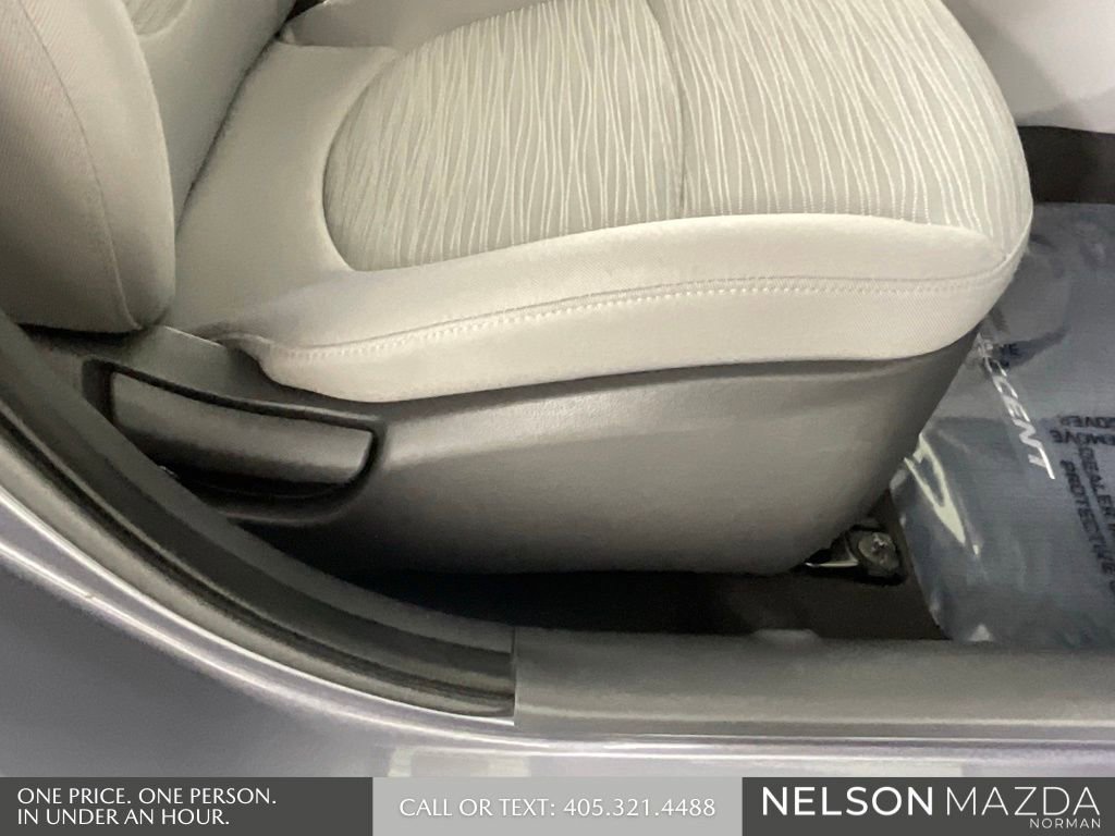 Used 2017 Hyundai Accent SE image 28