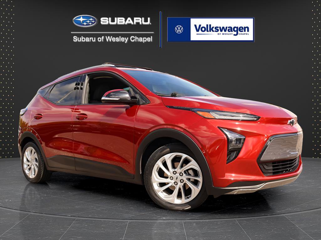 Used 2023 Chevrolet Bolt EUV LT w/ Driver Confidence Package FWD image 1