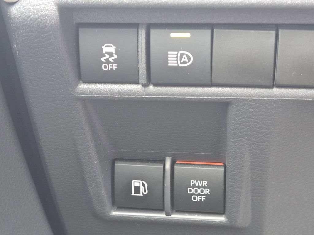 Used 2021 Toyota Sienna XLE FWD image 10