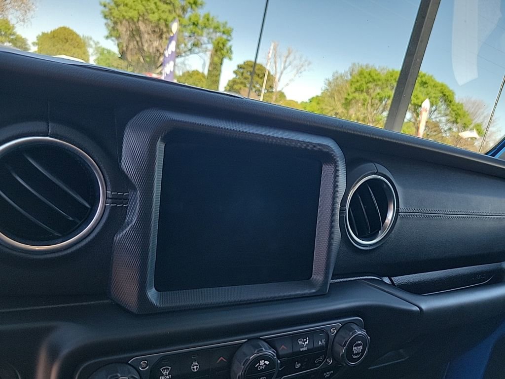 Used 2020 Jeep Gladiator Overland image 28