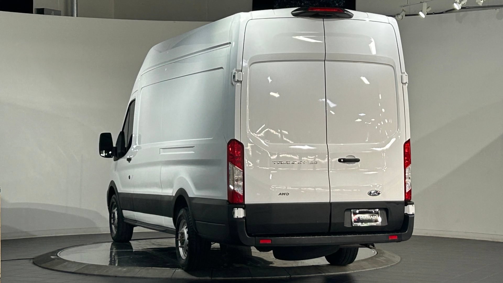 Used 2022 Ford Transit 350 148 High Roof Extended AWD image 6