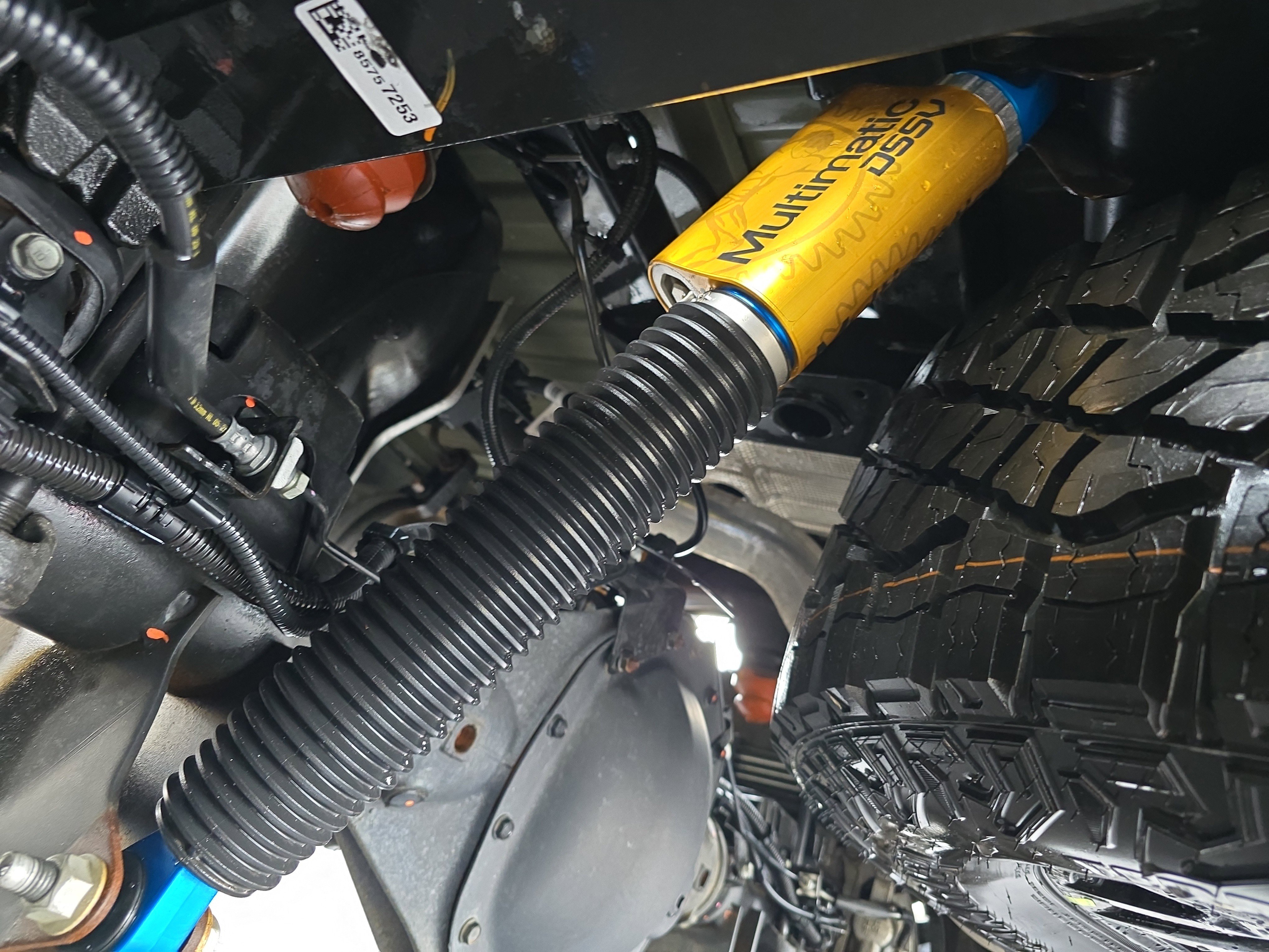 Used 2025 Chevrolet Silverado 2500 ZR2 w/ Technology Package image 14