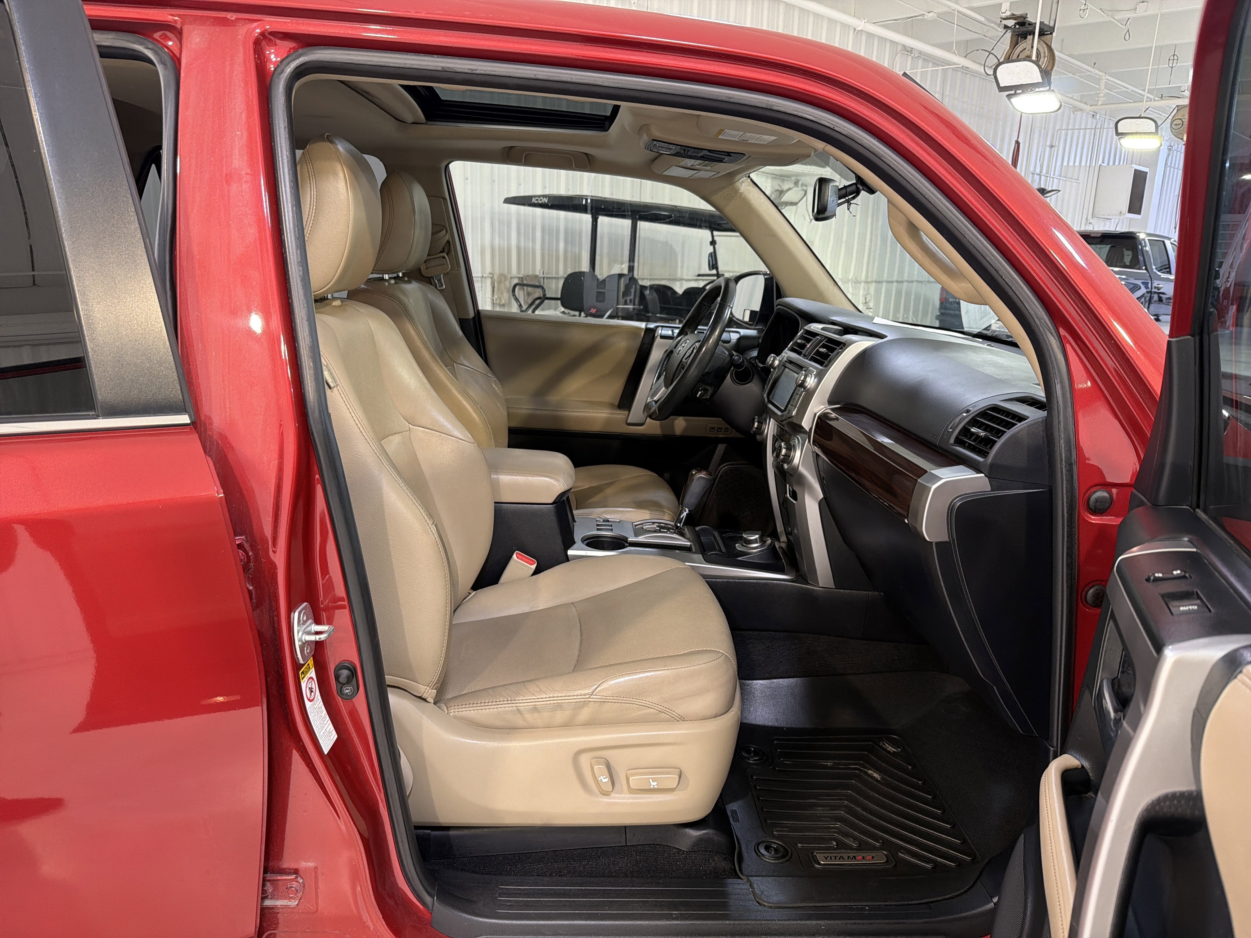 Used 2016 Toyota 4Runner Limited AWD/4WD image 15