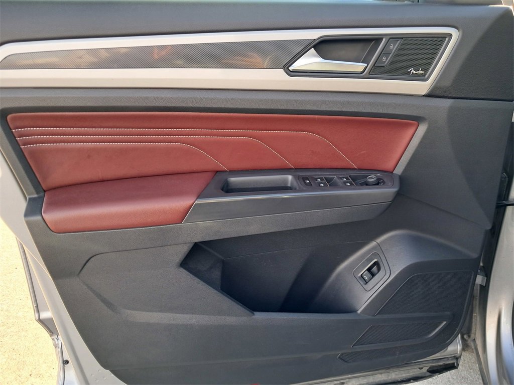 Used 2021 Volkswagen Atlas Cross Sport SEL Premium image 9