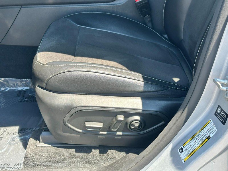 Used 2024 Jeep Grand Cherokee Altitude AWD/4WD image 18