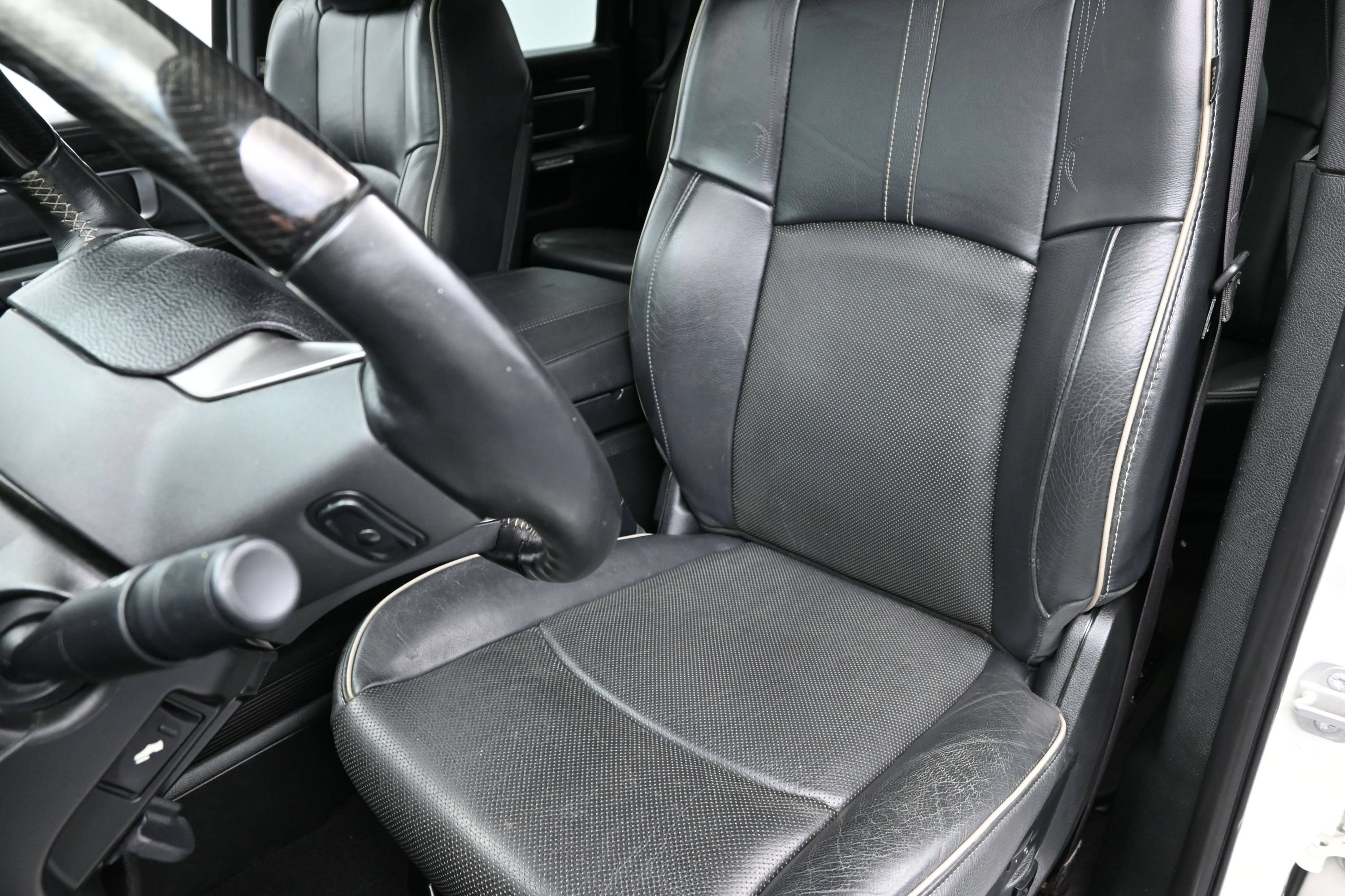 Used 2018 RAM 1500 Limited AWD/4WD image 21
