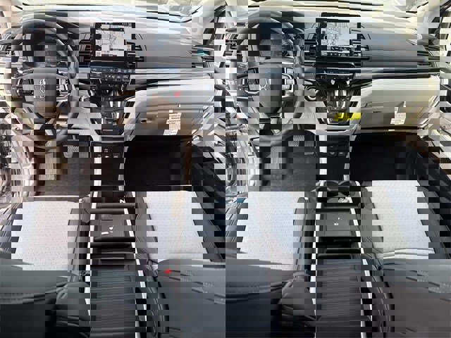 Certified 2026 Honda Odyssey Elite image 18