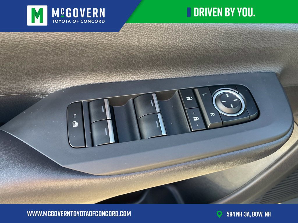 Used 2024 Toyota Prius Prime FWD image 14