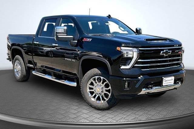 New 2026 Chevrolet Silverado 2500 LT w/ Z71 Chrome Sport Edition AWD/4WD image 2