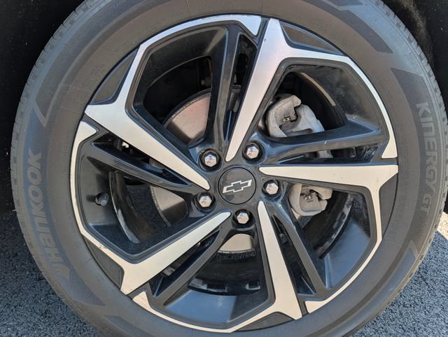 Used 2023 Chevrolet TrailBlazer RS w/ Sun and Liftgate Package AWD/4WD image 9