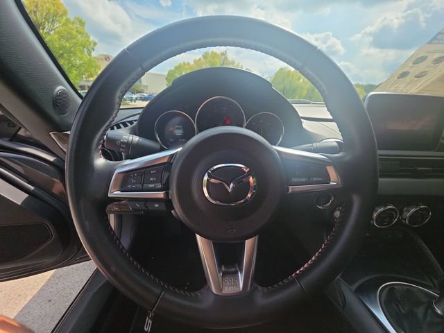 Used 2017 MAZDA MX-5 Miata RF Grand Touring RWD image 14