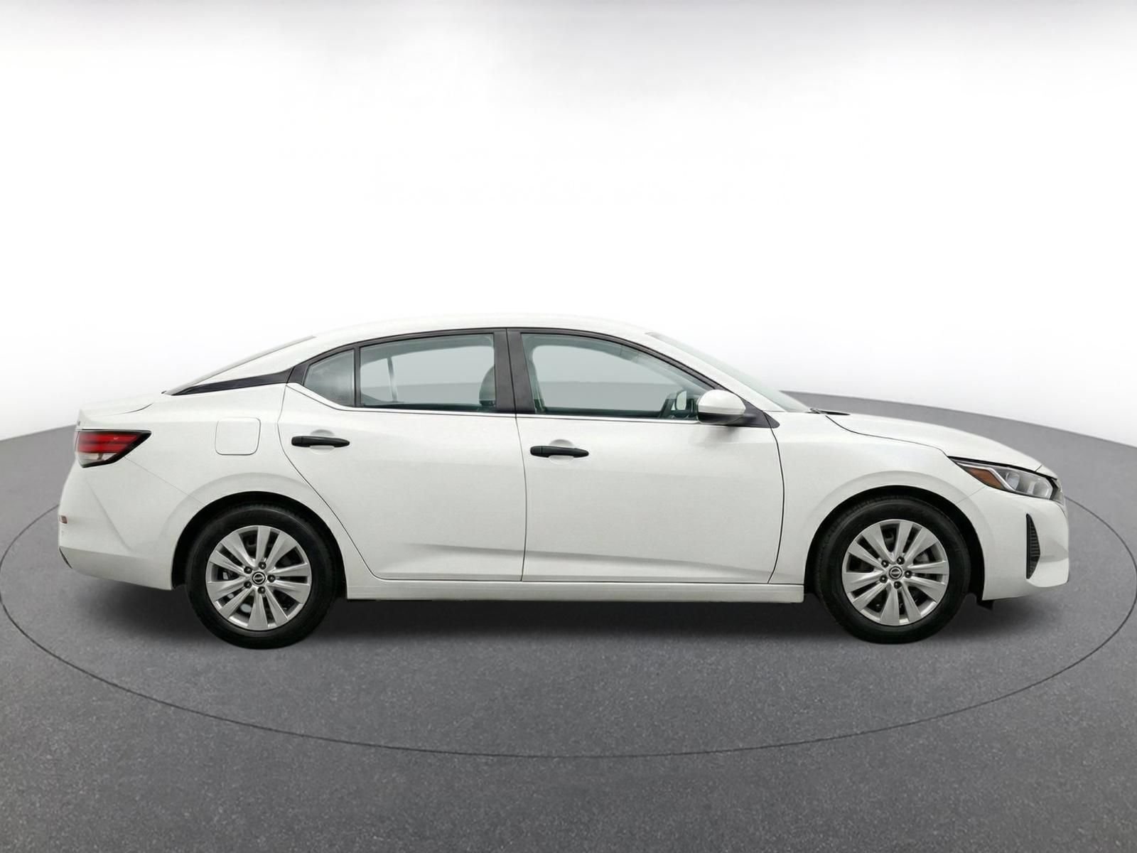 Used 2025 Nissan Sentra S FWD image 10