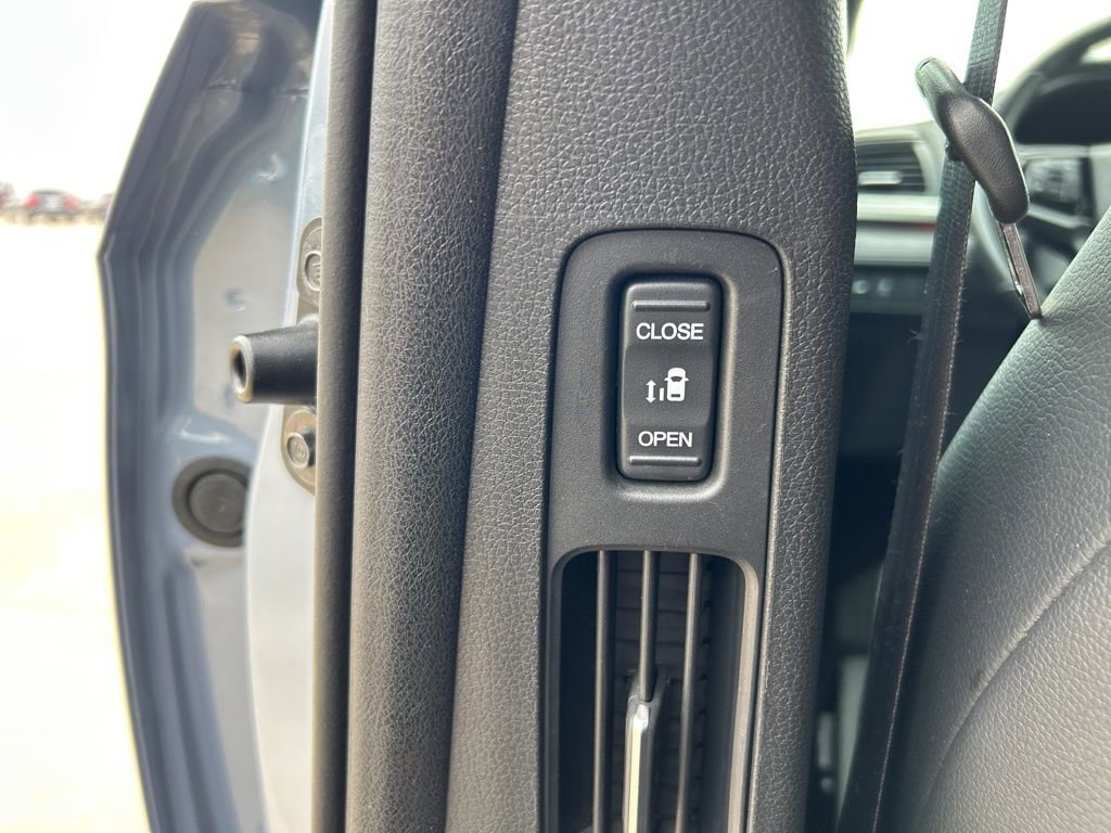 Used 2025 Honda Odyssey Sport-L image 15