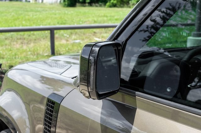New 2026 Land Rover Defender 110 X-Dynamic SE AWD/4WD image 50