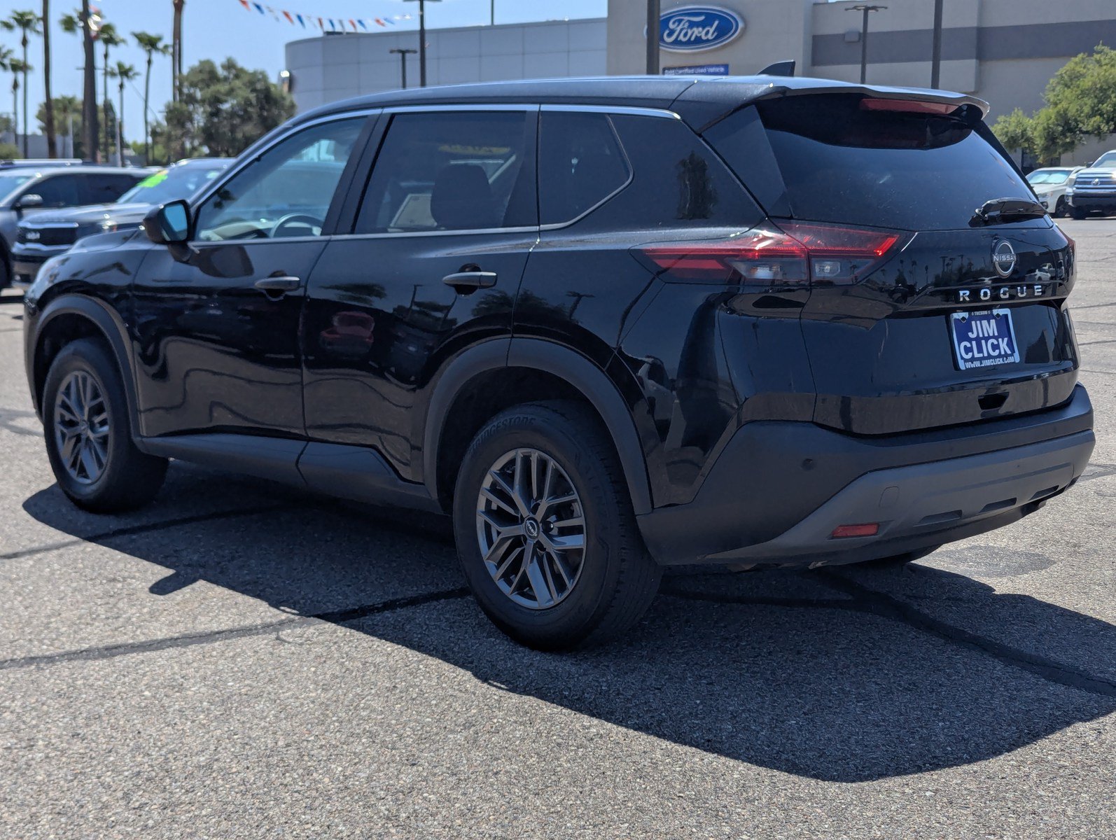 Used 2023 Nissan Rogue S FWD image 5