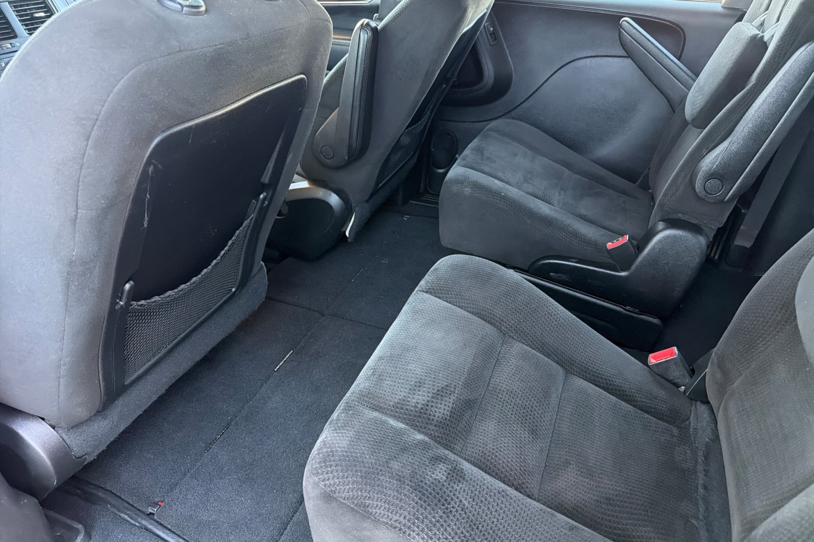 Used 2020 Dodge Grand Caravan SE FWD image 14