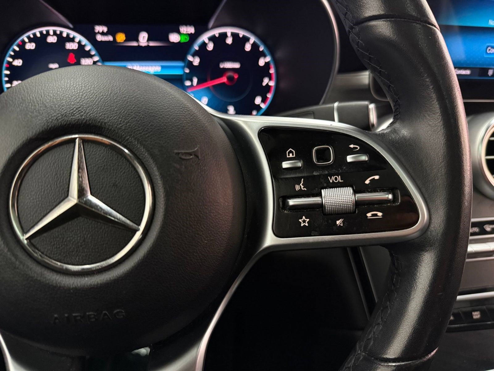 Used 2022 Mercedes-Benz GLC 300 image 14