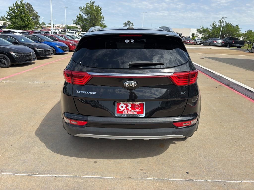 Used 2018 Kia Sportage EX w/ EX Sport Appearance Package FWD image 4