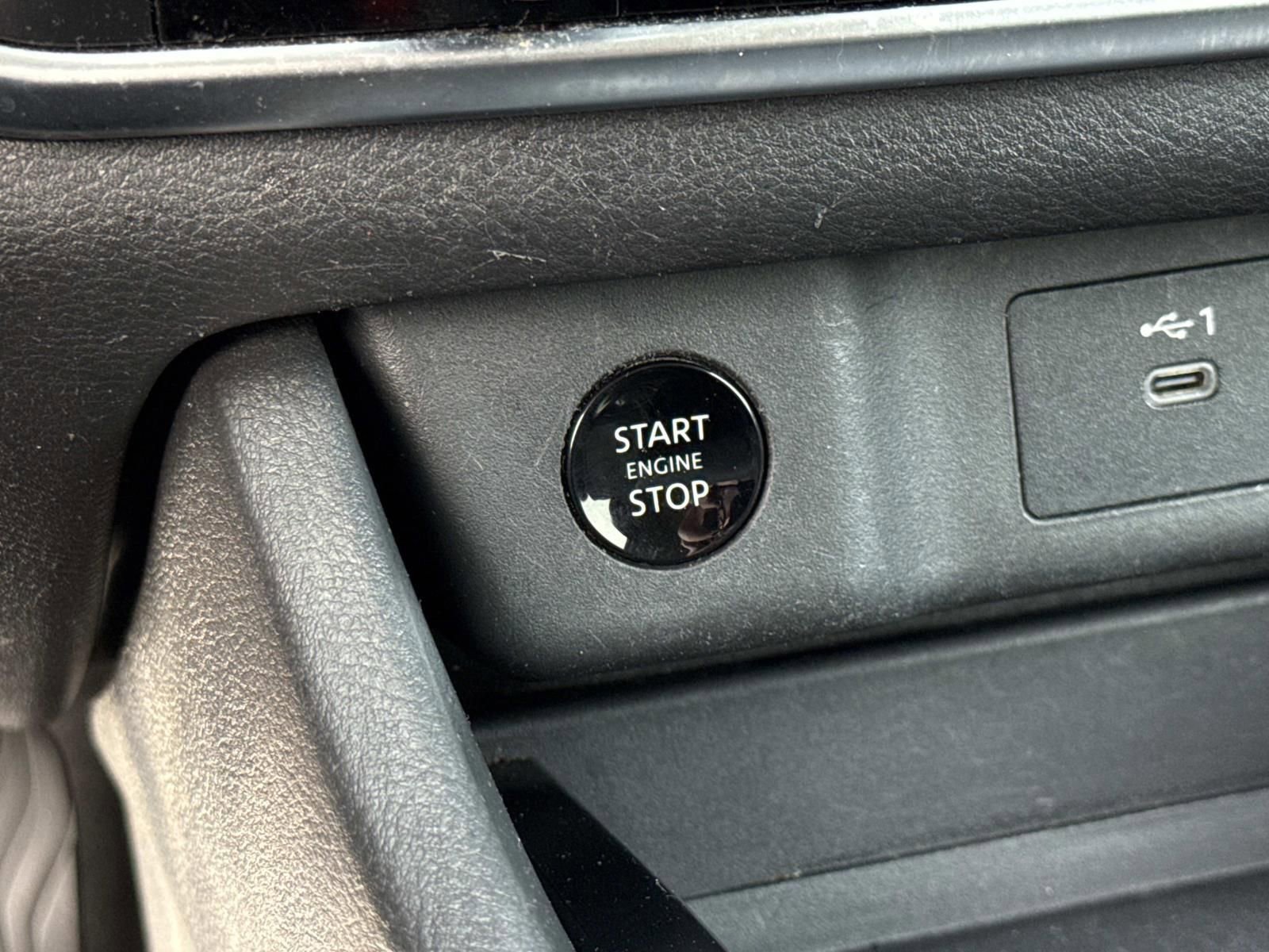 Used 2024 Nissan Rogue SV image 19