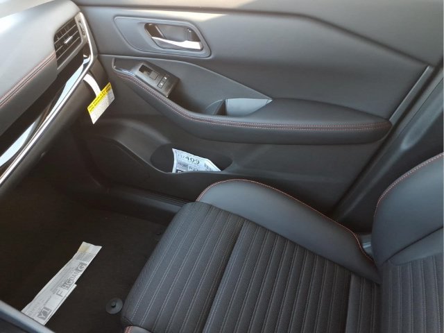 New 2027 Nissan Rogue SV AWD/4WD image 25