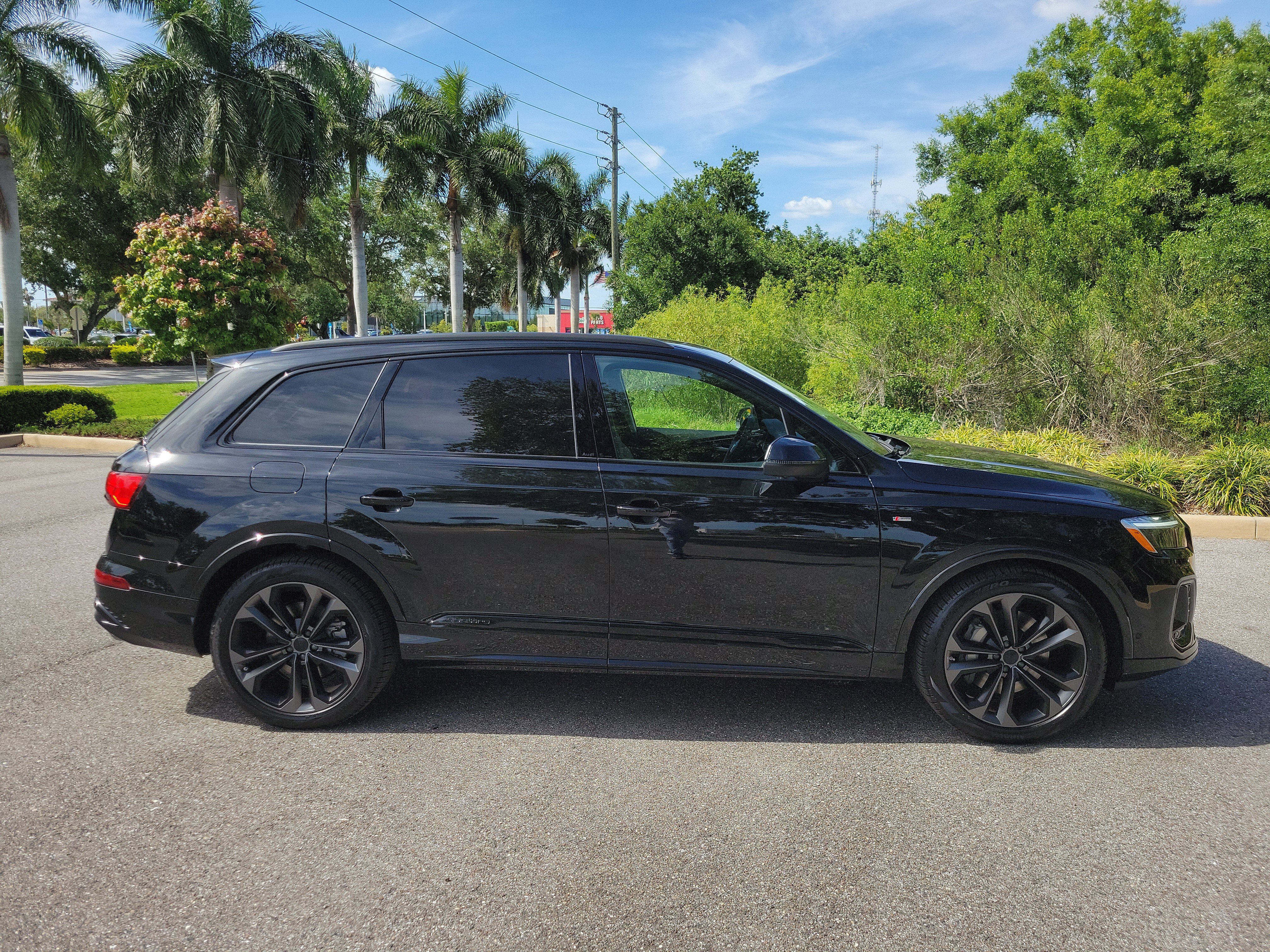 New 2026 Audi Q7 Premium Plus AWD/4WD image 3