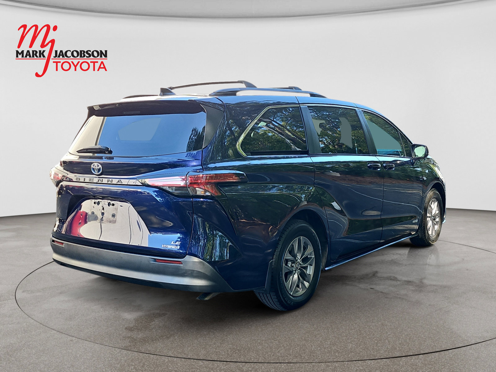 Used 2021 Toyota Sienna LE w/ LE Plus Package AWD/4WD image 8