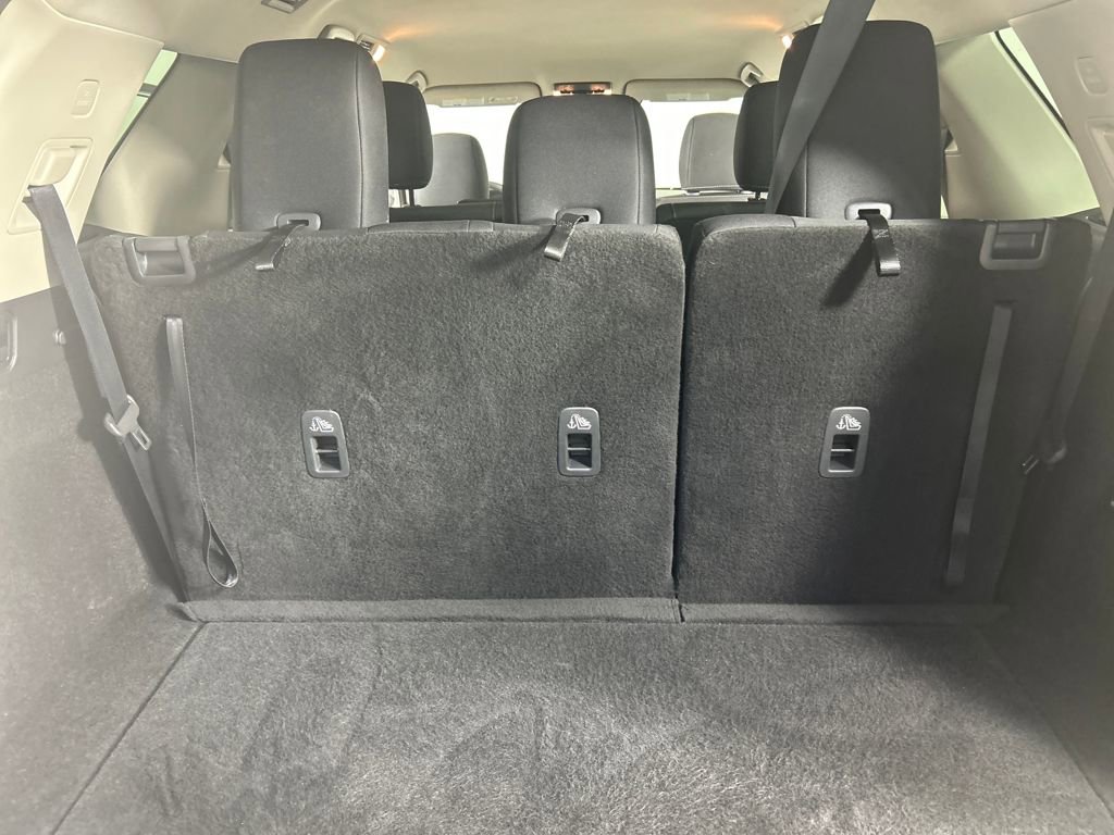 Used 2025 Nissan Pathfinder SV image 22