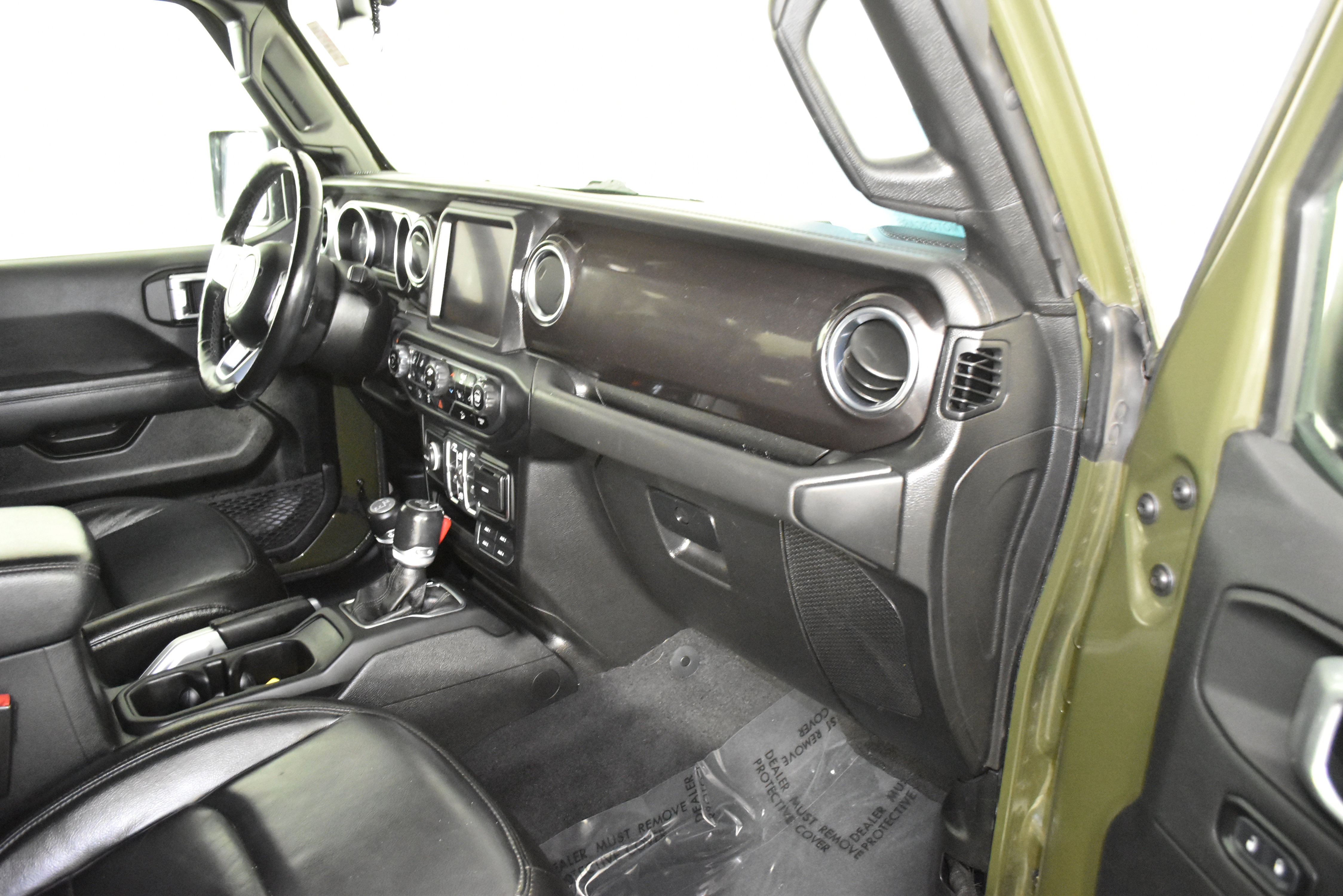 Used 2020 Jeep Wrangler Unlimited Sahara image 43